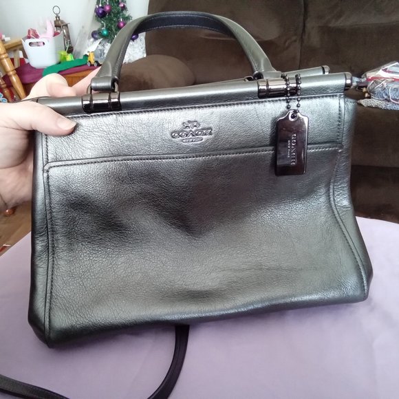 Gorgeous Grey/Silver metallic Coach Bag - Picture 1 of 8